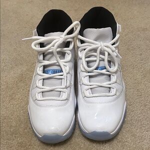 Jordan 11 retro legend blue
